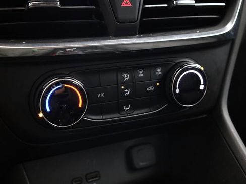 Used 2025 Buick Encore GX Preferred FWD image 19