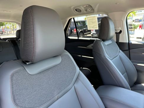New 2026 Ford Explorer Active w/ Active Comfort Package RWD image 17