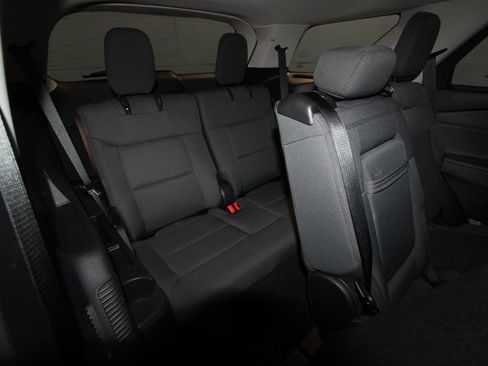 Used 2025 Ford Explorer Active image 30