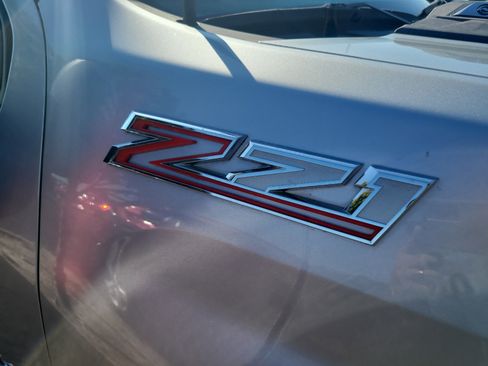 Used 2021 Chevrolet Silverado 2500 LTZ w/ LTZ Plus Package AWD/4WD image 11