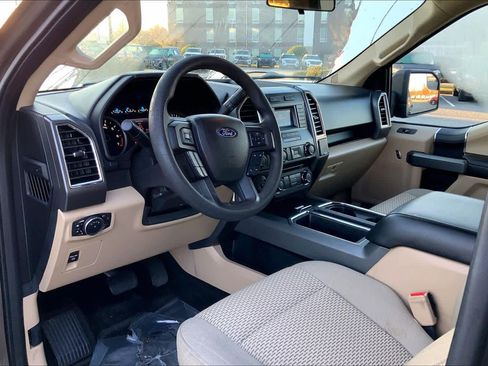 Used 2016 Ford F150 XLT w/ Trailer Tow Package image 15