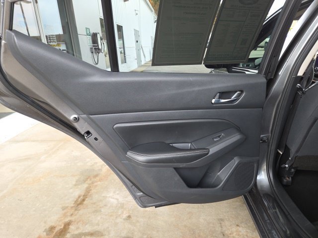 Used 2022 Nissan Altima 2.5 SV FWD image 39