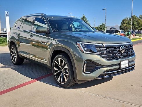 New 2026 Volkswagen Atlas SEL Premium R-Line image 4