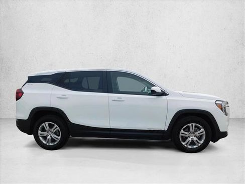 Used 2024 GMC Terrain SLE FWD image 7