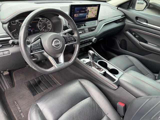 Used 2023 Nissan Altima 2.5 SR w/ SR Premium Package FWD image 16