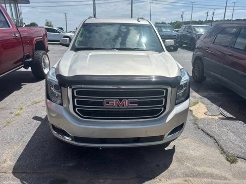 Used 2016 GMC Yukon SLE RWD image 3