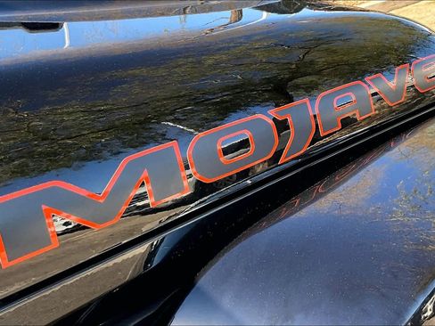 Used 2021 Jeep Gladiator Mojave image 9