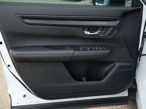 Used 2024 Honda CR-V Sport image 4