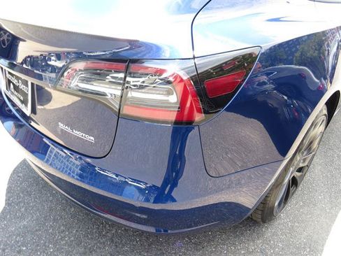 Used 2022 Tesla Model 3 Performance AWD/4WD image 27