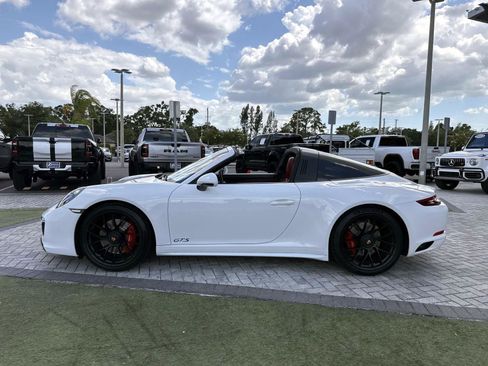 Used 2019 Porsche 911 Targa 4 GTS AWD/4WD image 3