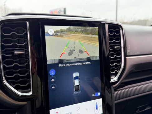 New 2025 Ford Ranger XLT w/ FX4 Off-Road Package image 24