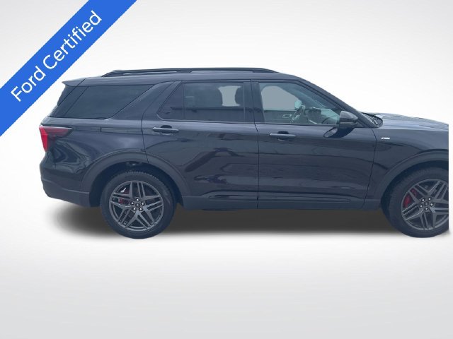 Certified 2025 Ford Explorer ST-Line w/ ST-Line Street Pack AWD/4WD image 7