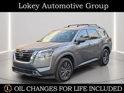 Certified 2022 Nissan Pathfinder SV w/ SV Premium Package