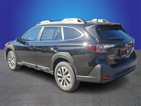 New 2025 Subaru Outback Premium image 4