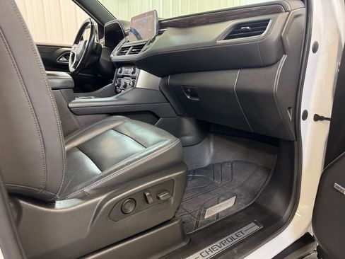 Used 2021 Chevrolet Tahoe LT w/ LT Signature Package image 30