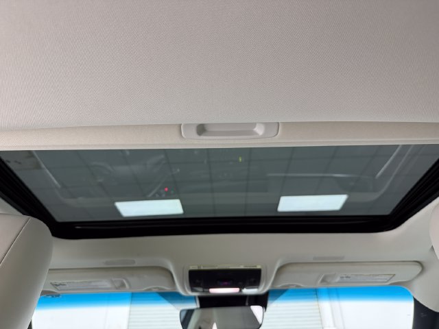 Used 2025 Lexus ES 300h w/ Technology Package FWD image 34