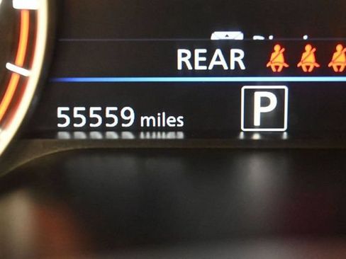 Used 2023 Nissan Altima 2.0 SR FWD image 25