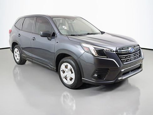 Used 2023 Subaru Forester AWD/4WD image 2