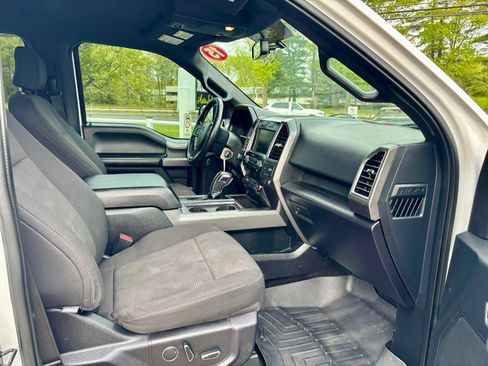 Used 2015 Ford F150 XLT w/ Equipment Group 302A Luxury AWD/4WD image 13