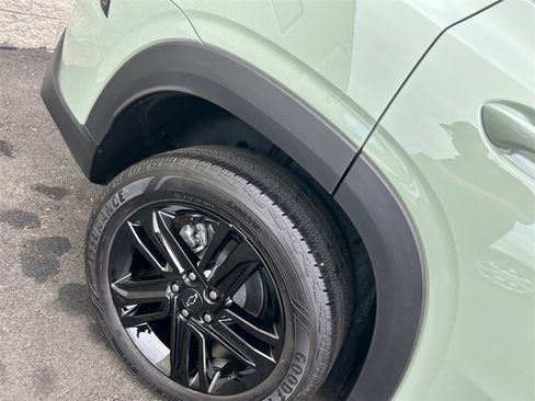 Used 2025 Chevrolet Trax ACTIV w/ Driver Confidence Package image 18