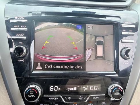 Used 2021 Nissan Murano SL FWD image 23