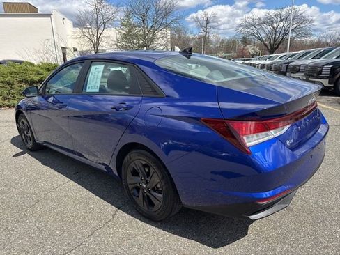 Used 2023 Hyundai Elantra SEL w/ Cargo Package image 19