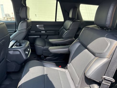Used 2025 Ford Expedition Tremor AWD/4WD image 22