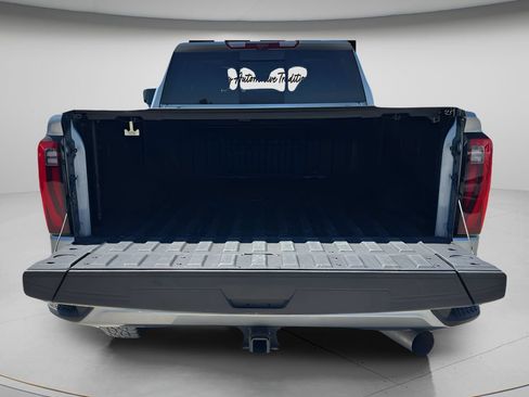 Used 2024 GMC Sierra 2500 Denali w/ Denali Reserve Package AWD/4WD image 12
