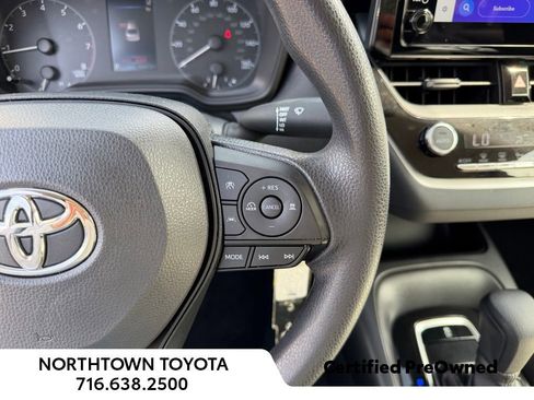 Used 2023 Toyota Corolla LE FWD image 24