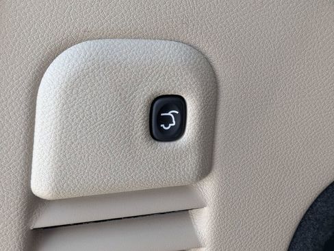 Certified 2020 Jeep Grand Cherokee Limited AWD/4WD image 9