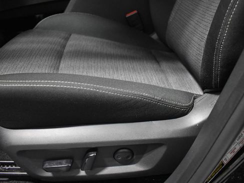 Certified 2023 Nissan Rogue SV AWD/4WD image 17