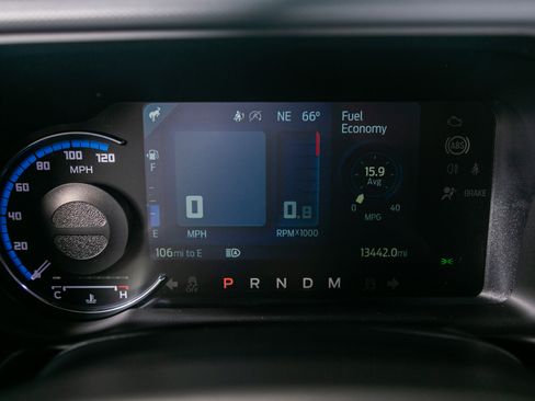 Used 2022 Ford Bronco Black Diamond image 38