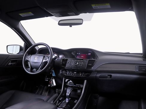 Used 2017 Honda Accord Sport Special Edition image 14