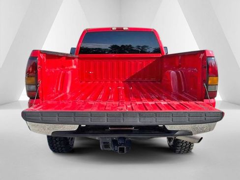 Used 2004 GMC Sierra 2500 SLT w/ Heavy-Duty Power Package AWD/4WD image 7