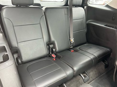 Used 2019 Chevrolet Traverse Premier w/ Redline Edition image 13
