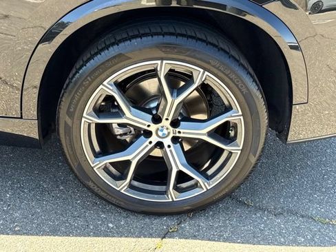 Used 2026 BMW X5 sDrive40i w/ M Sport Package RWD image 14