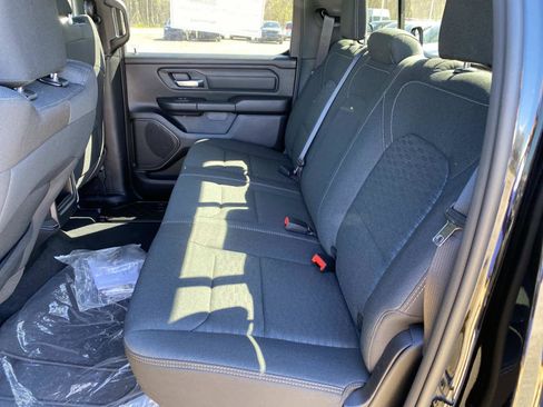 New 2026 RAM 1500 Express AWD/4WD image 7