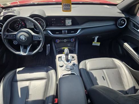 Used 2022 Alfa Romeo Stelvio Ti AWD/4WD image 4