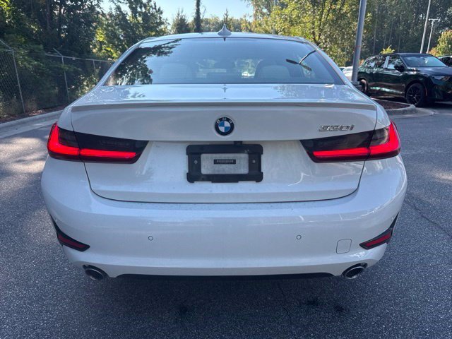 Used 2021 BMW 330i Sedan w/ Premium Package RWD image 6