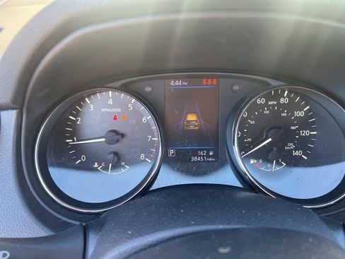 Used 2021 Nissan Rogue Sport S image 6