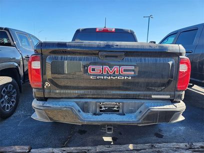 Used 2024 GMC Canyon Elevation