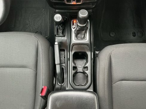 Used 2023 Jeep Wrangler Unlimited Sport image 14