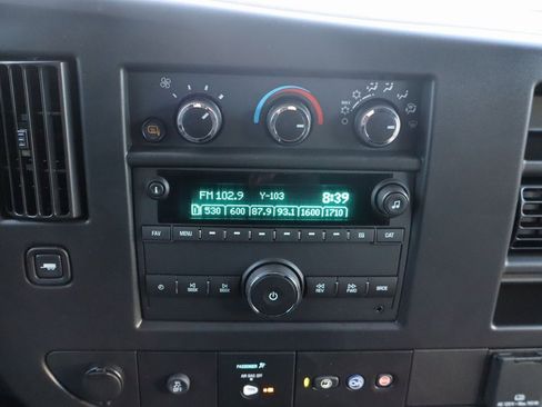 New 2025 Chevrolet Express 3500 w/ Driver Convenience Package image 9