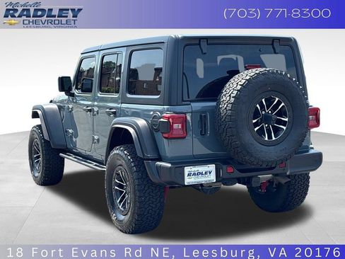 Used 2024 Jeep Wrangler Unlimited Sport AWD/4WD image 3