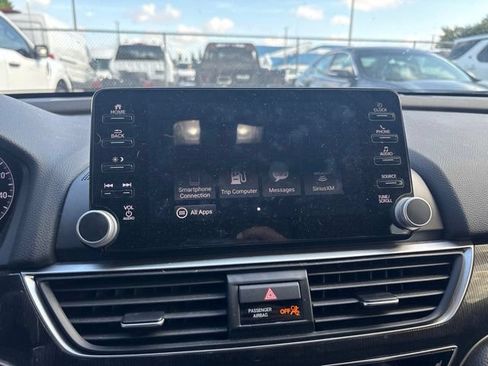 Used 2019 Honda Accord Sport image 12