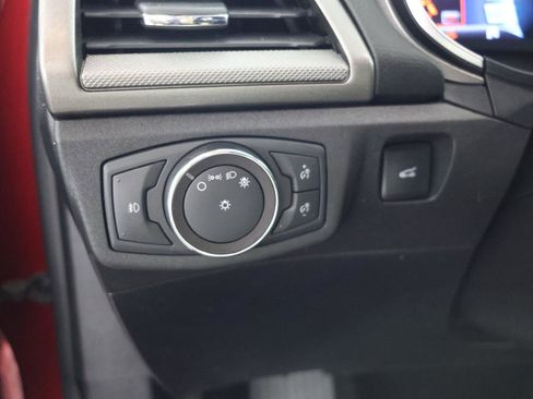 Used 2020 Ford Fusion SE w/ Equipment Group 151A FWD image 21