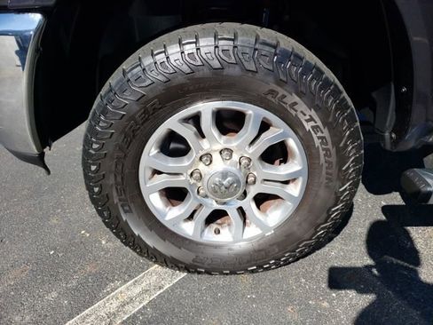 Used 2015 RAM 2500 Laramie image 31