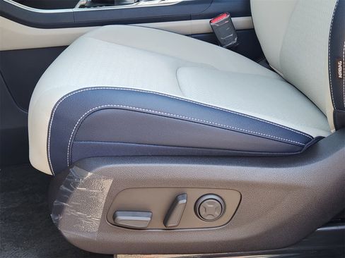 New 2026 Kia Carnival SX Prestige image 21