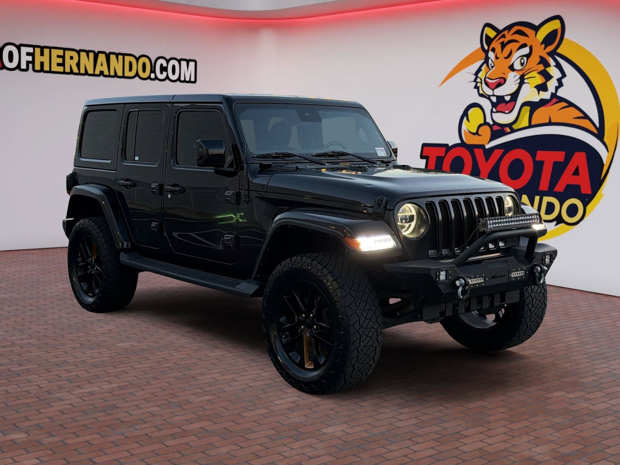 Used 2021 Jeep Wrangler Unlimited Sahara AWD/4WD image 3