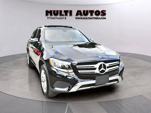 Used 2018 Mercedes-Benz GLC 300 4MATIC image 32
